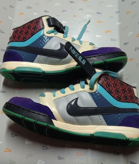Nike Air Morgan  6.0   Trainers  (318886-302)