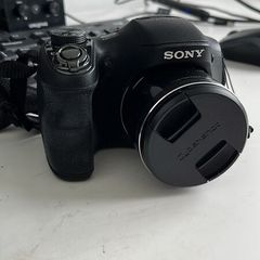 Sony Cyber-shot DSC-H200 Camera - 20.1MP - 26x Zoom - Bag & SD Card