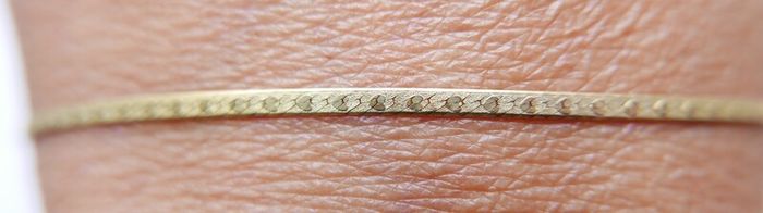 Vintage Solid 9K Yellow Gold 375 Herringbone Bracelet: Reversible Textured & Polished Finish, Flat Snake Chain Style length 7,1" - 1,1g