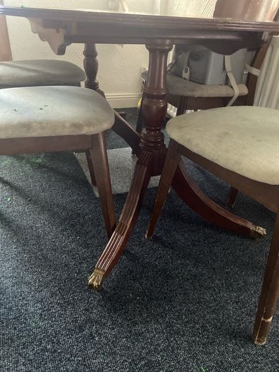 table (extendable)