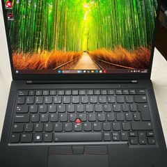 Lenovo ThinkPad Carbon X1 Gen 10 with OLED Display