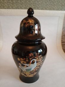 Vintage Italian Oriental Inspired Urn