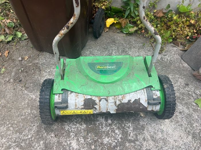push lawnmower florabest