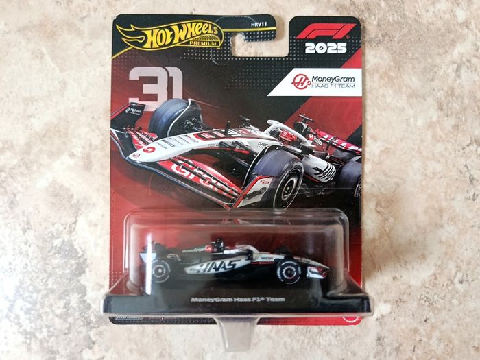 Hot Wheels Premium Formula 1 MoneyGram 2025 Haas F1 Team HRV11 1:64 die-cast car