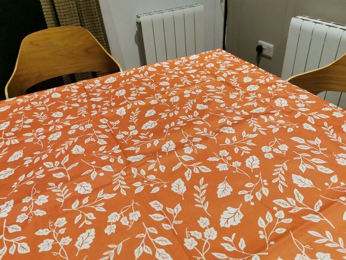 New Waterproof table cloth 180x140cm
