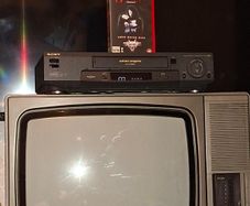 Old 1980s tv and vhs player
