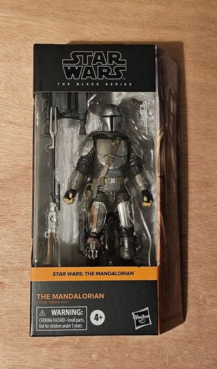 Star Wars The Mandalorian 6" Scale Black Series New & Unopened