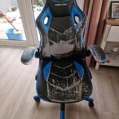 Gaming chair