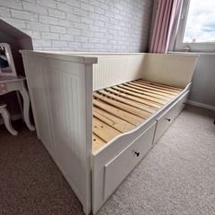 ikea day bed