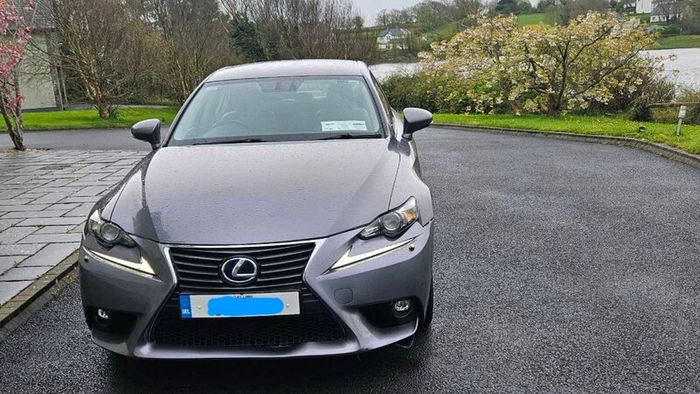 Lexus hybrid