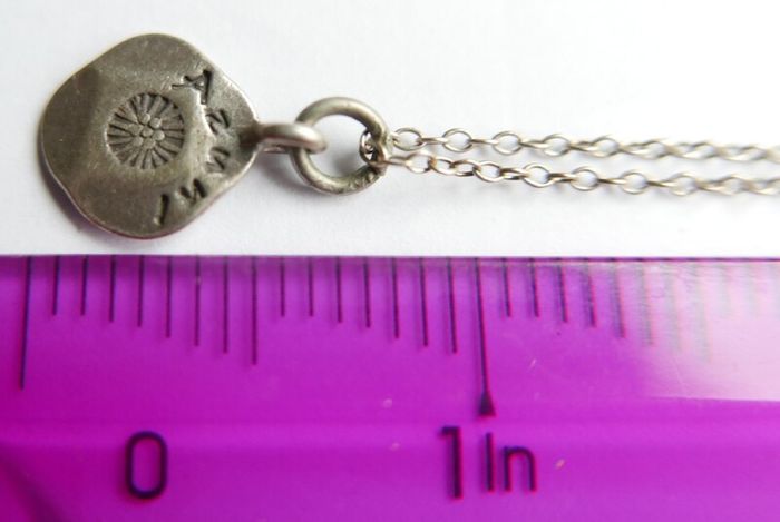 Vintage Sterling Silver .925 Azuni Pendant and Necklace - Full Hallmark length 18" - 3,2g
