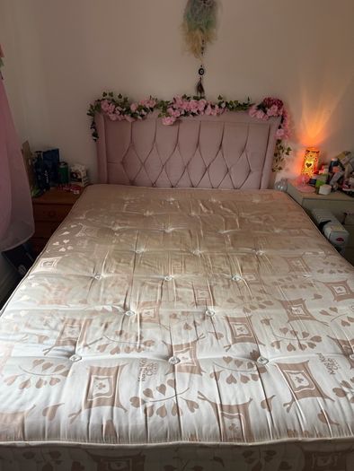 double bed pink