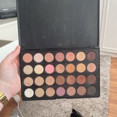 Zoeva eyeshadow palette