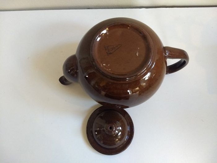 Fabulous Mid-Large Brown Betty Teapot, by Alcock, Lindley and Bloore, With Mint Green Mottled Stripes, Holds One Litre/ 1.75 Pints