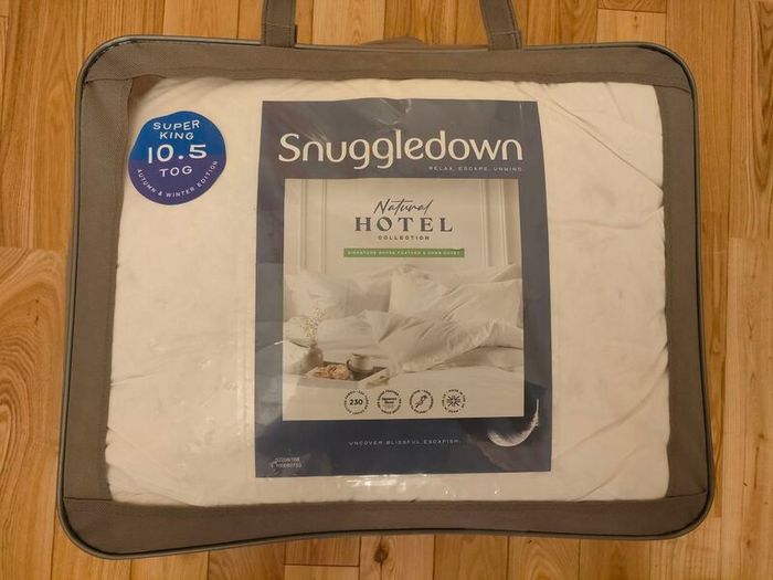 Snuggledown Super King 10.5 tog Natural Hotel Collection Goose feather & down duvet