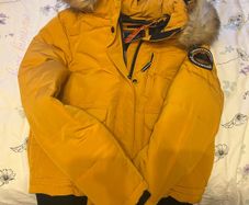 Superdry Puffer Jacket (Brand New)