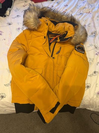 Superdry Puffer Jacket (Brand New)