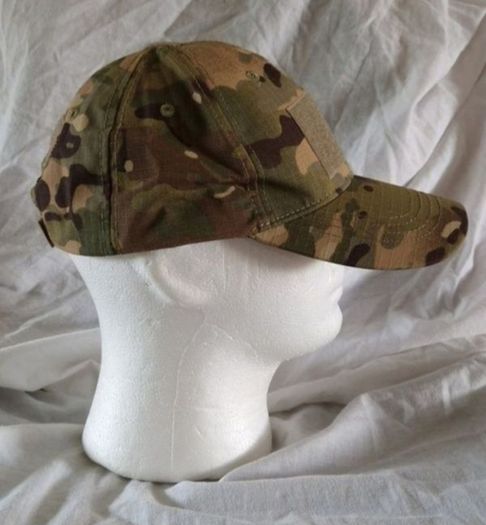 WOODLAND ,  camouflage , baseball cap.