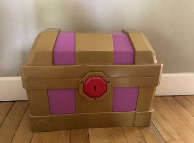 Ryan's World Treasure Chest