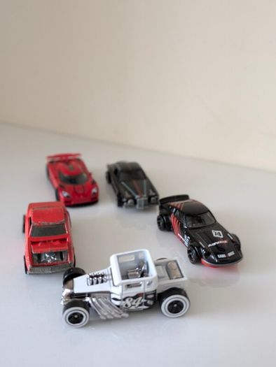 Hot Wheels Die-cast Car Collection - Set of 5