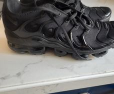 Vapourmax as new 8.5uk 100% genuine