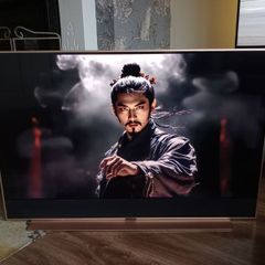 43" Sky glass QLED 4K TV Gen 1