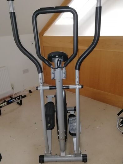 Cross Trainer