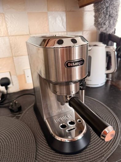Delonghi Dedica Coffee Machine