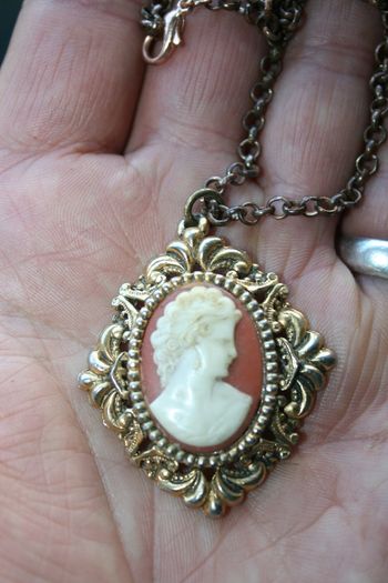 Vintage Cameo Pendant