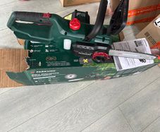 Cordless chainsaw