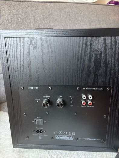 Premium Desktop Audio System Kanto YU2 + Edifier T5 + Kanto Stands