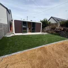 Apple Cabin 20ft x 7ft  Fully Equipped