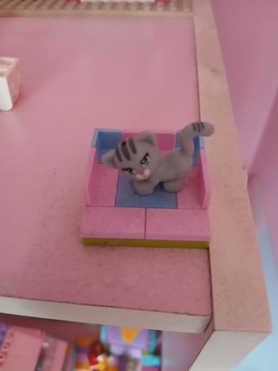 Lego Friends Olivia's Tree House and Manual
