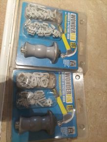 Hooks for plasterboard