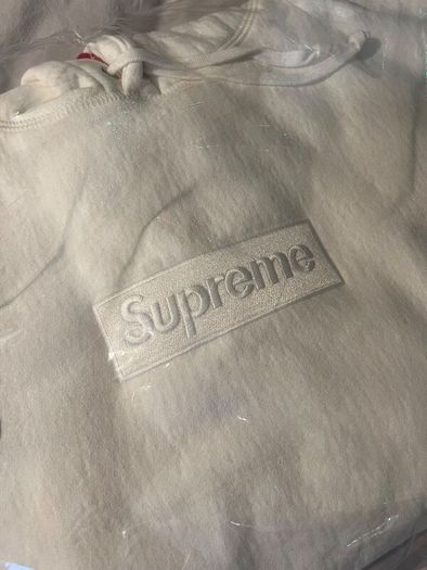 Supreme Box Logo Hoodie FW23 White Size LARGE L