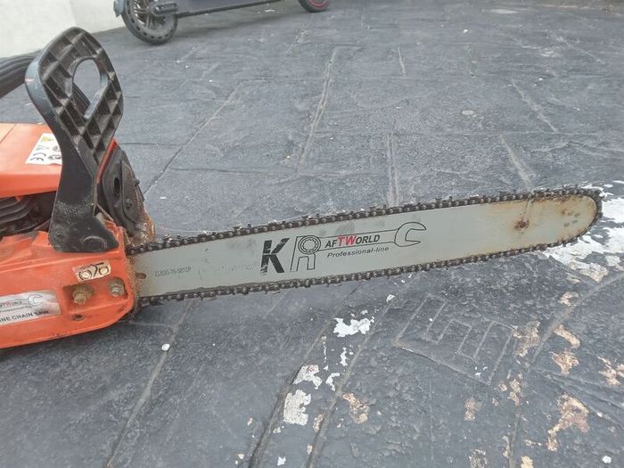 Kraftworld Chainsaw