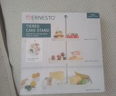cake stand