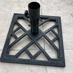 Cast Iron Garden Parasol Base / Umbrella Stand