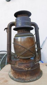 Vintage Hurricane Oil Lamp ,Paraffin Storm Lantern (garden decoration)