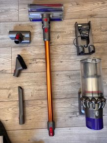 Dyson V10