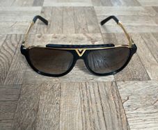 LV mascot sunglasses