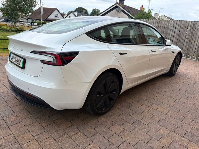 Tesla Model 3 2026