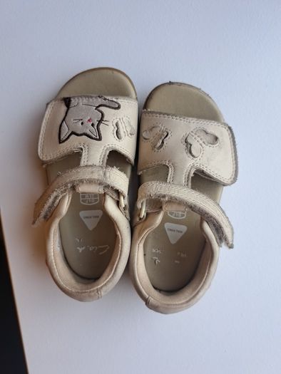 Clarks sandles 6.5F