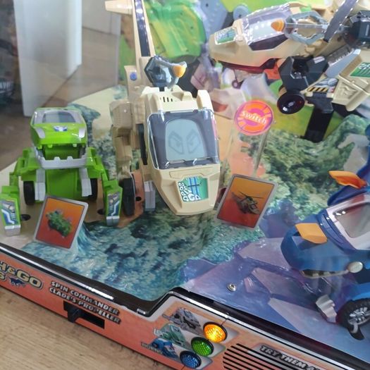 VTech Switch & Go Dinos Interactive Toy Retail Shop Display Case