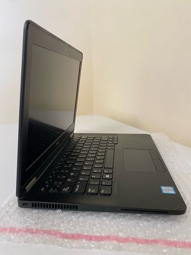 Dell Latitude E7270 - Intel i7, 16GB RAM, 256GB SSD