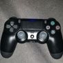 PlayStation 4 Slim & controller Image 3