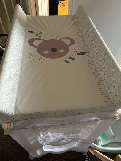 babylo changing unit and bath