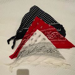 3 Bandanas