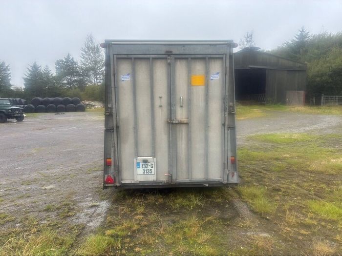 Trailer