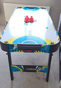 Air Hockey Table